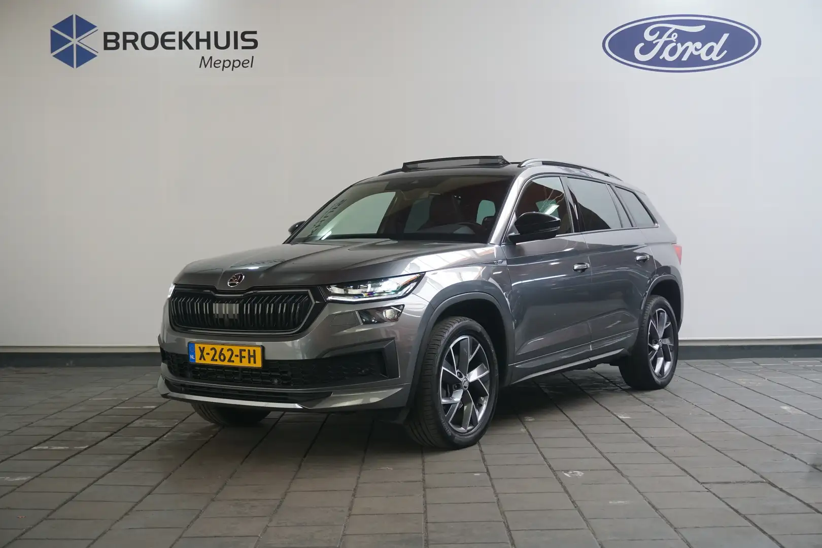 Skoda Kodiaq 1.5 TSI Sportline Business 7p. | Achteruitrijcamer Grijs - 2