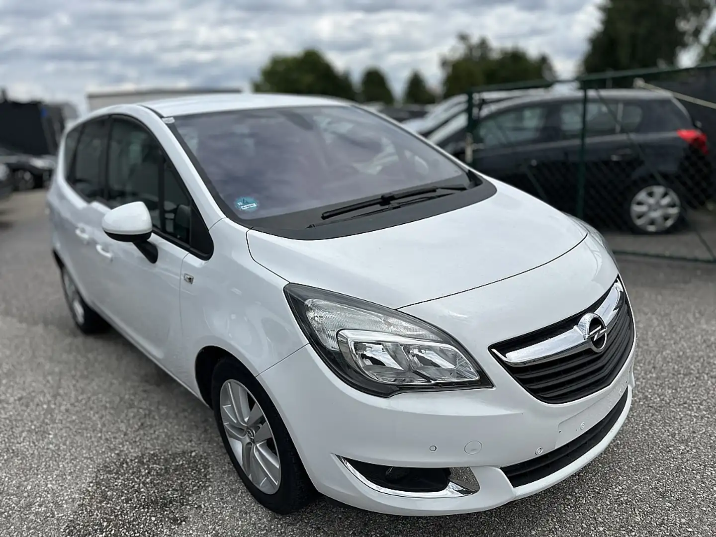 Opel Meriva 1,4 Turbo Ecotec Edition Start/Stop System Weiß - 2