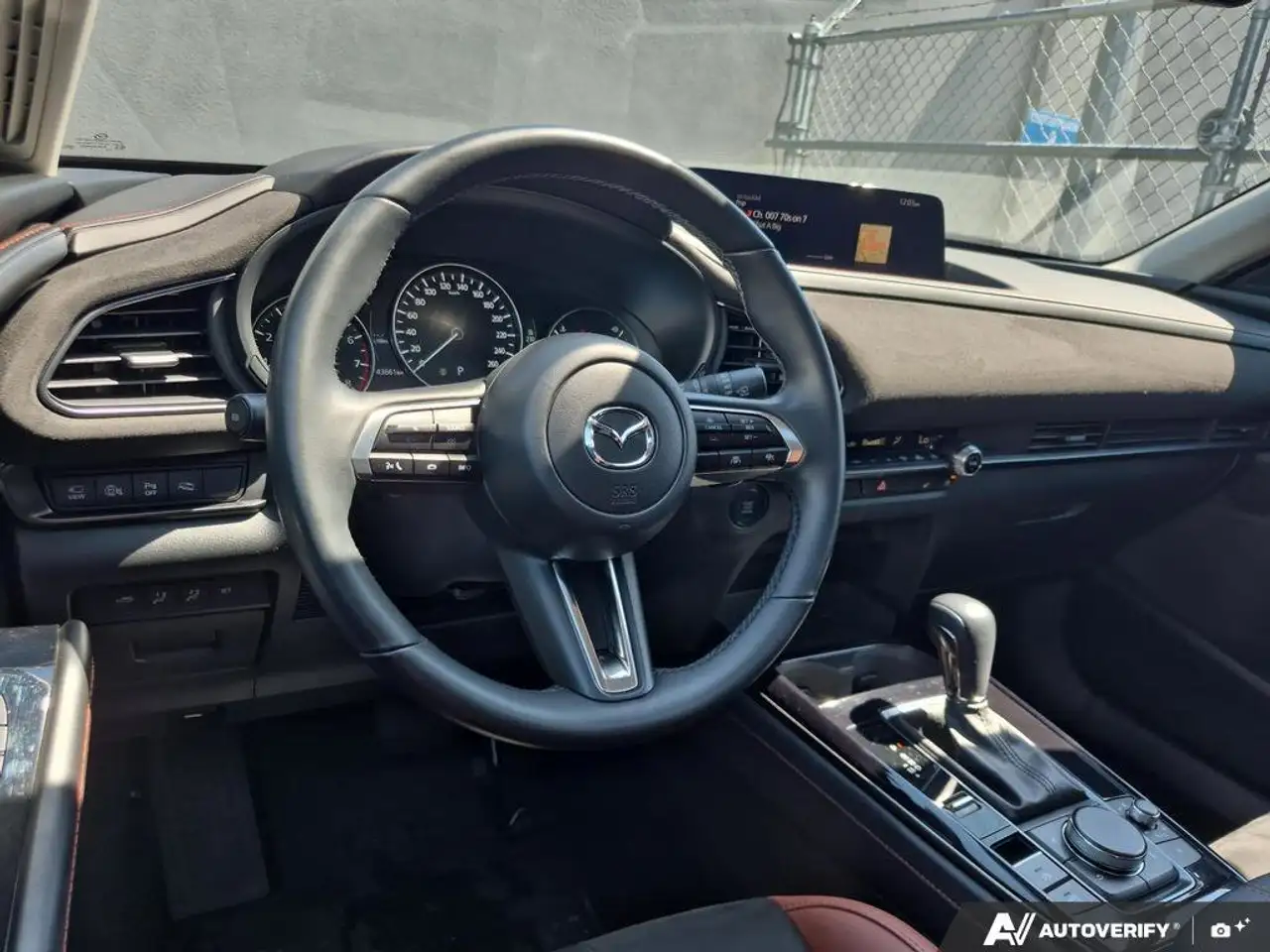 Mazda CX-30 photo Mazda CX-30