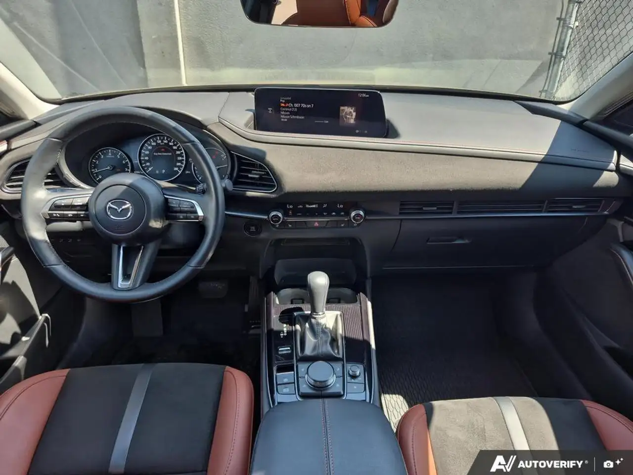 Mazda CX-30 photo Mazda CX-30
