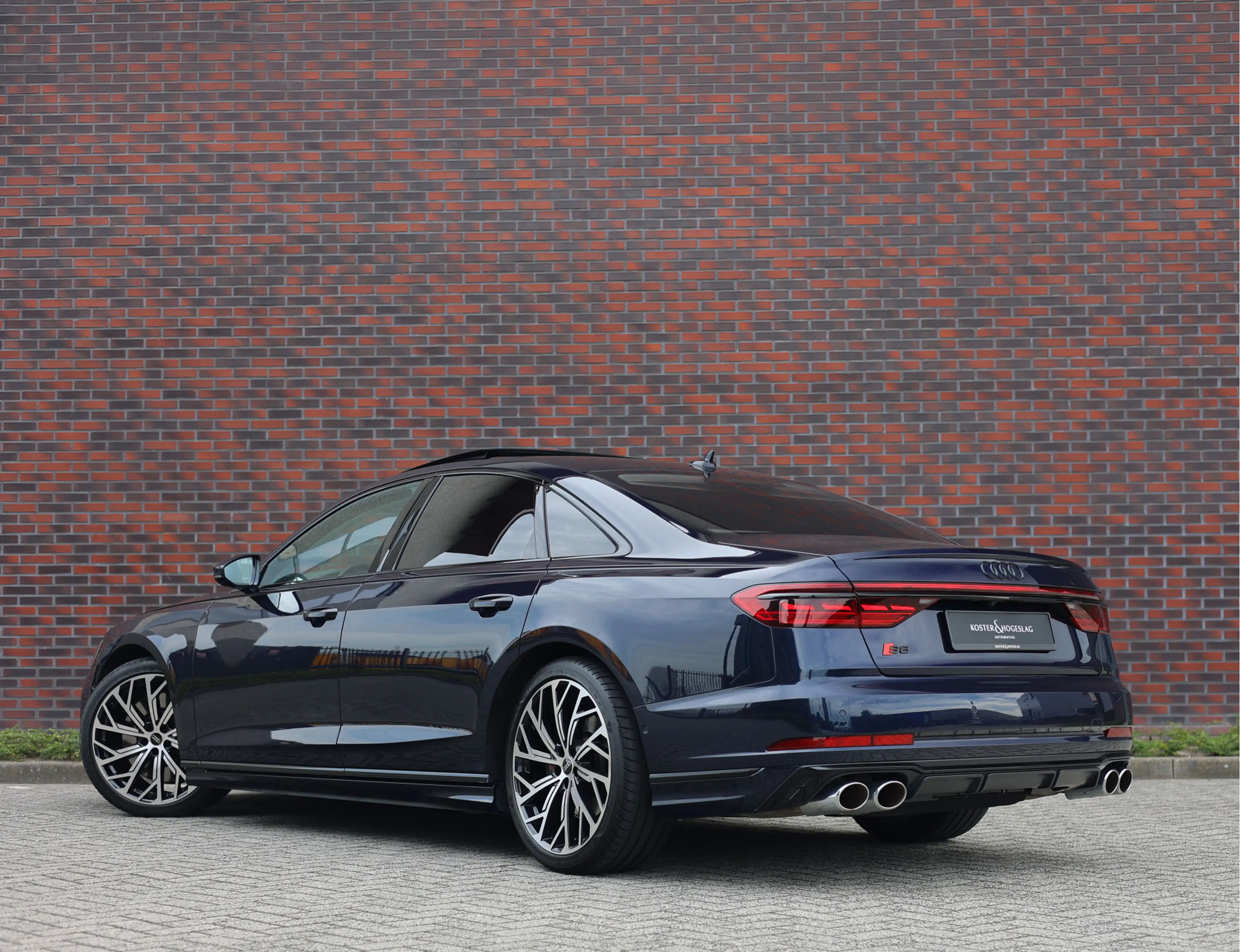 Audi S8 4.0 TFSI S8 Quattro | Design Selection - Bang & Ol — photo 2