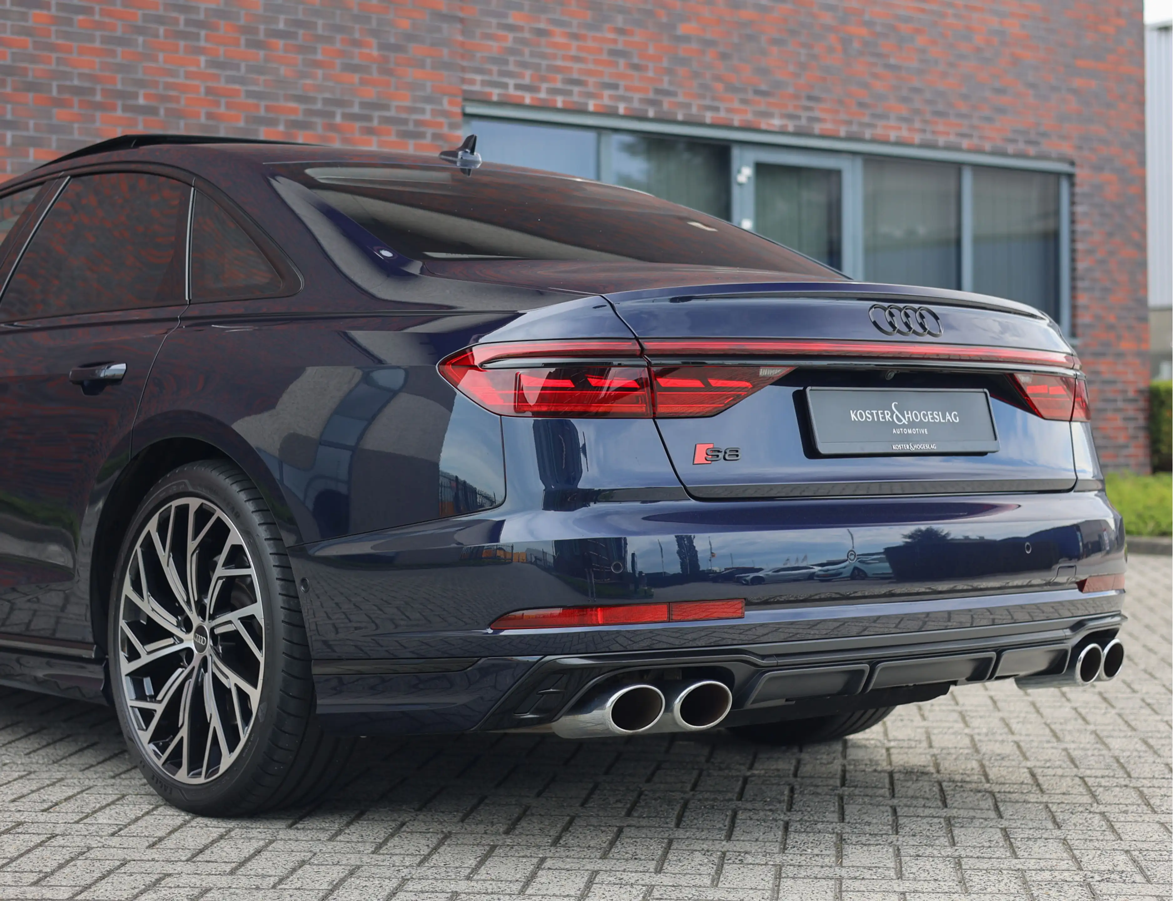 Audi S8 4.0 TFSI S8 Quattro | Design Selection - Bang & Ol — photo 9