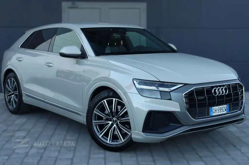 Audi Q8