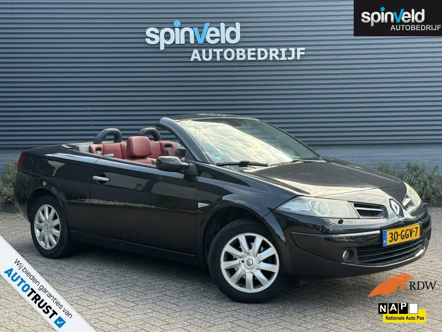 Renault Megane Coupé-Cabriolet 1.6-16V Tech Line BJ`08 Pano Navi Negro - 1