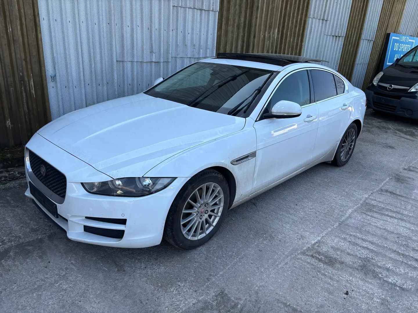 Jaguar XE 2.0 D E-Performance *MOTOR PROBLEEM*EURO6* Blanco - 1