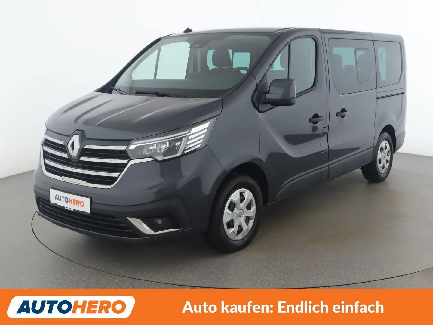Renault Trafic 2.0 BLUE dCi L1H1 SpaceClass Grau - 1