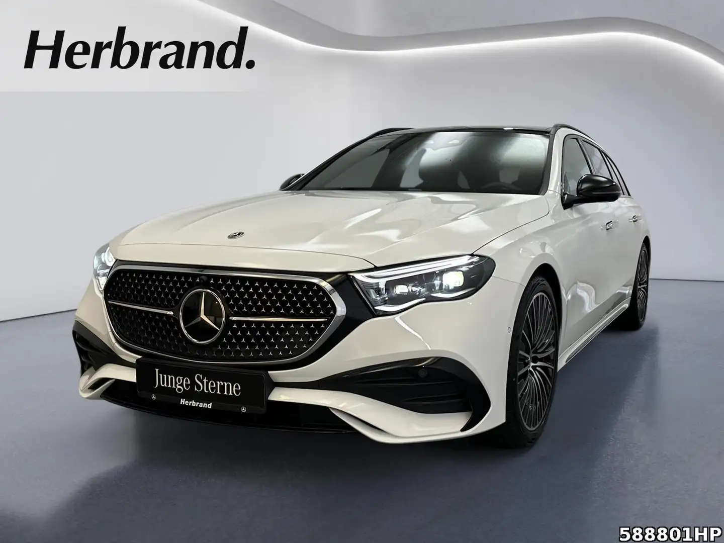 Mercedes-Benz E 220 d T AMG  DigitalLight Pano AHK Night Memo. Weiß - 1
