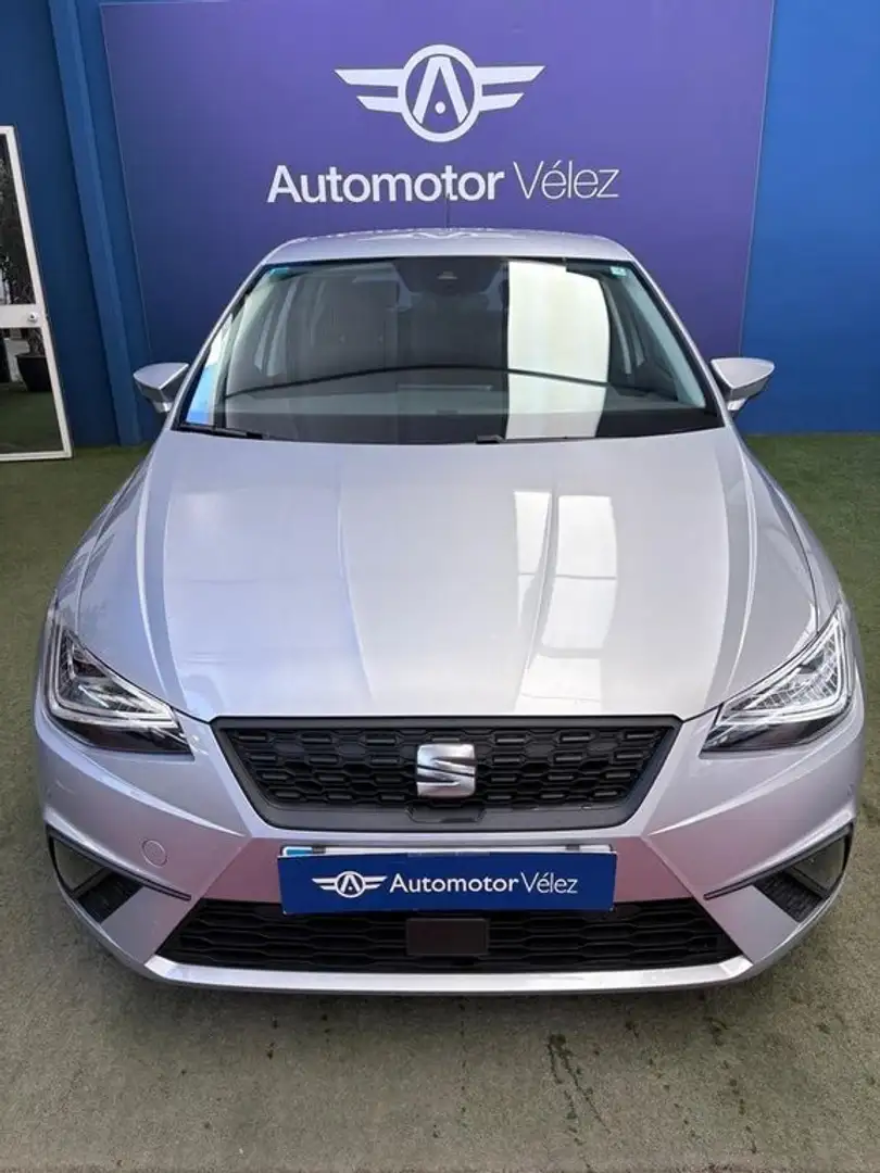 SEAT Ibiza 1.0 TSI STYLE Gris - 2