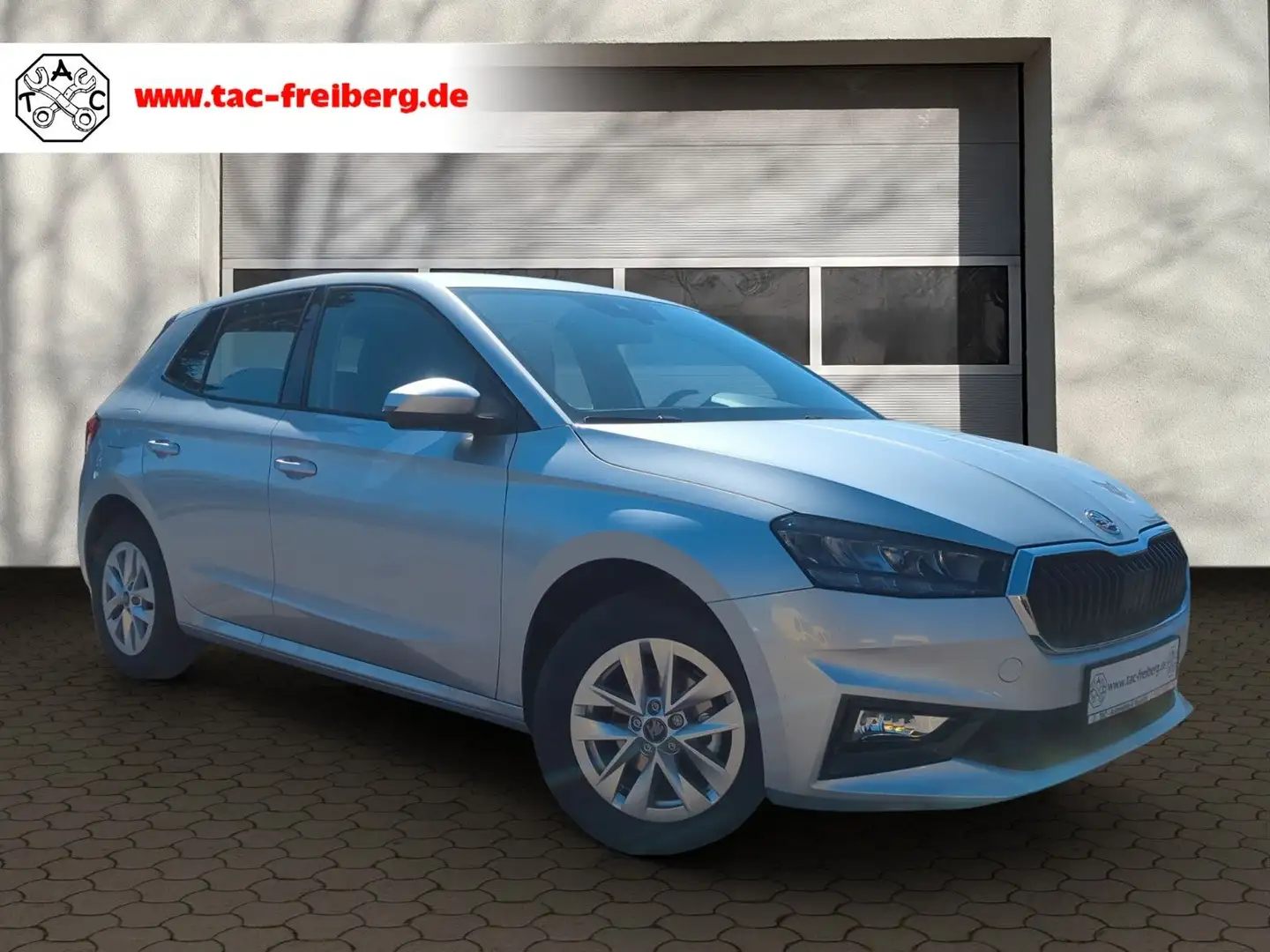 Skoda Fabia Selection#LED#SHZ#App-Con#GRA Silber - 1
