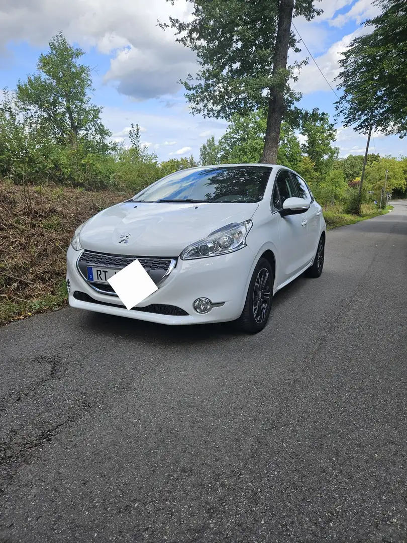 Peugeot 208 Allure Weiß - 2