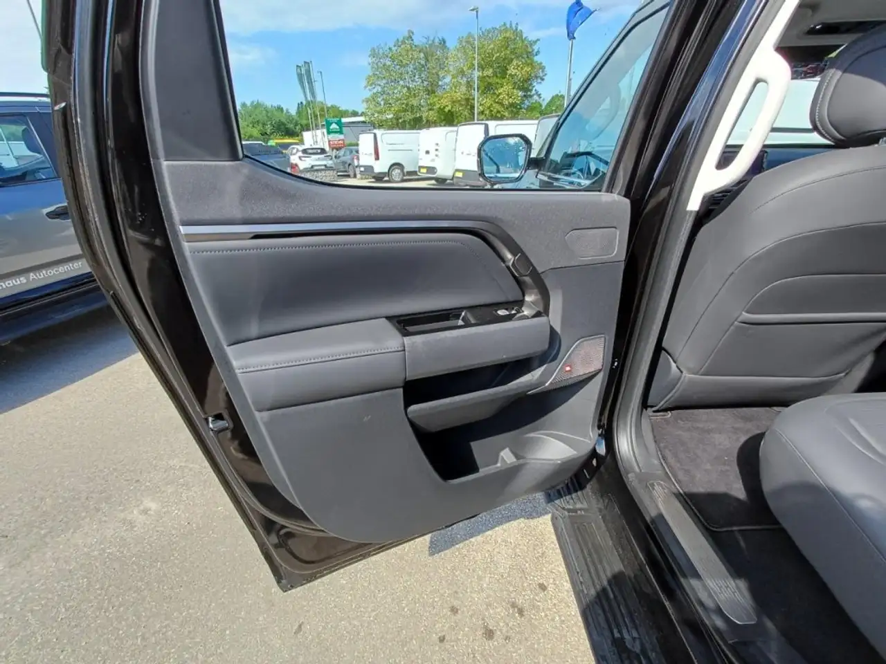 Maxus eTERRON 9 2025