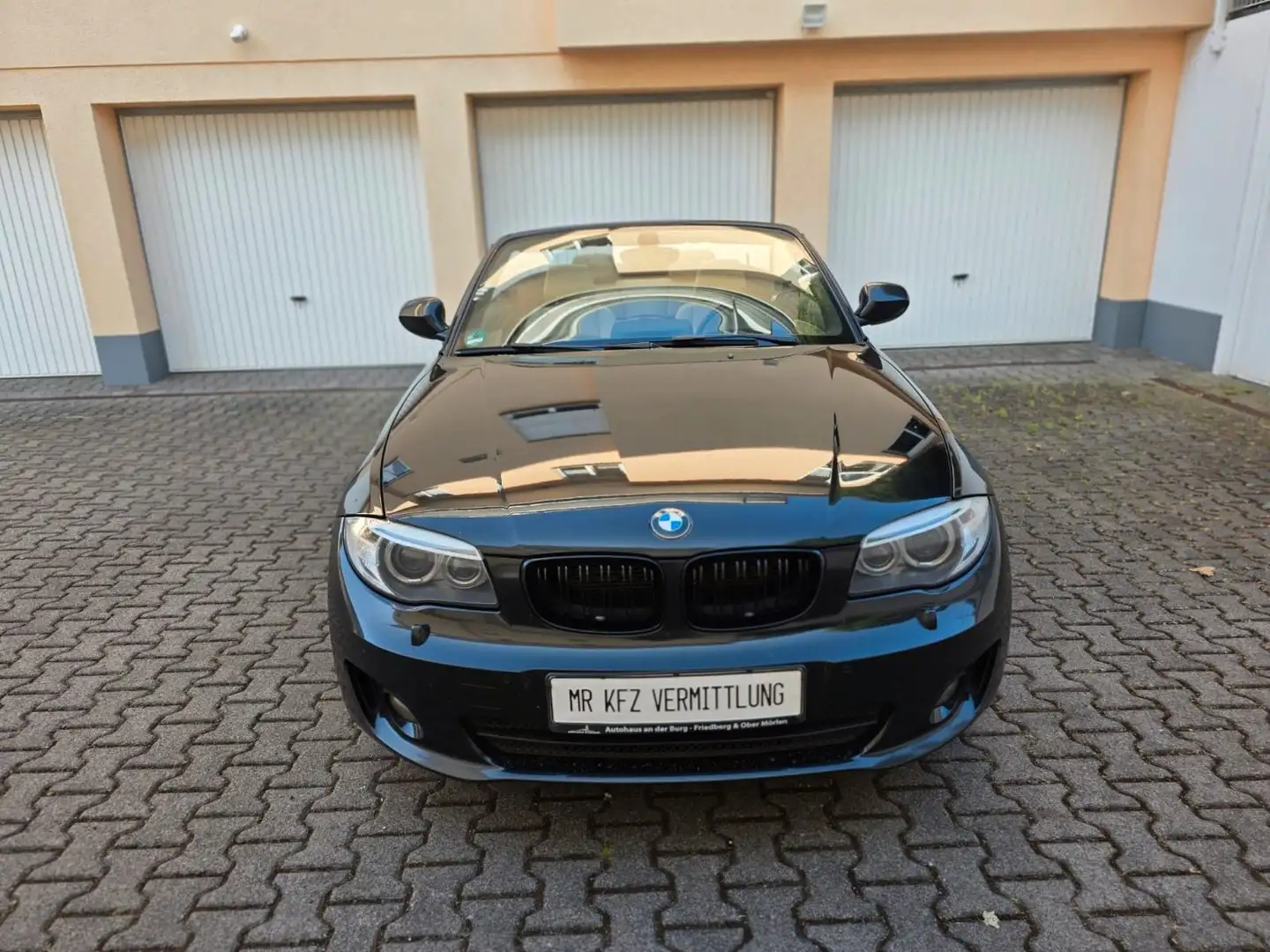 BMW 118 d Cabrio/Xenon/Navi/Leder/2.Hand Schwarz - 2