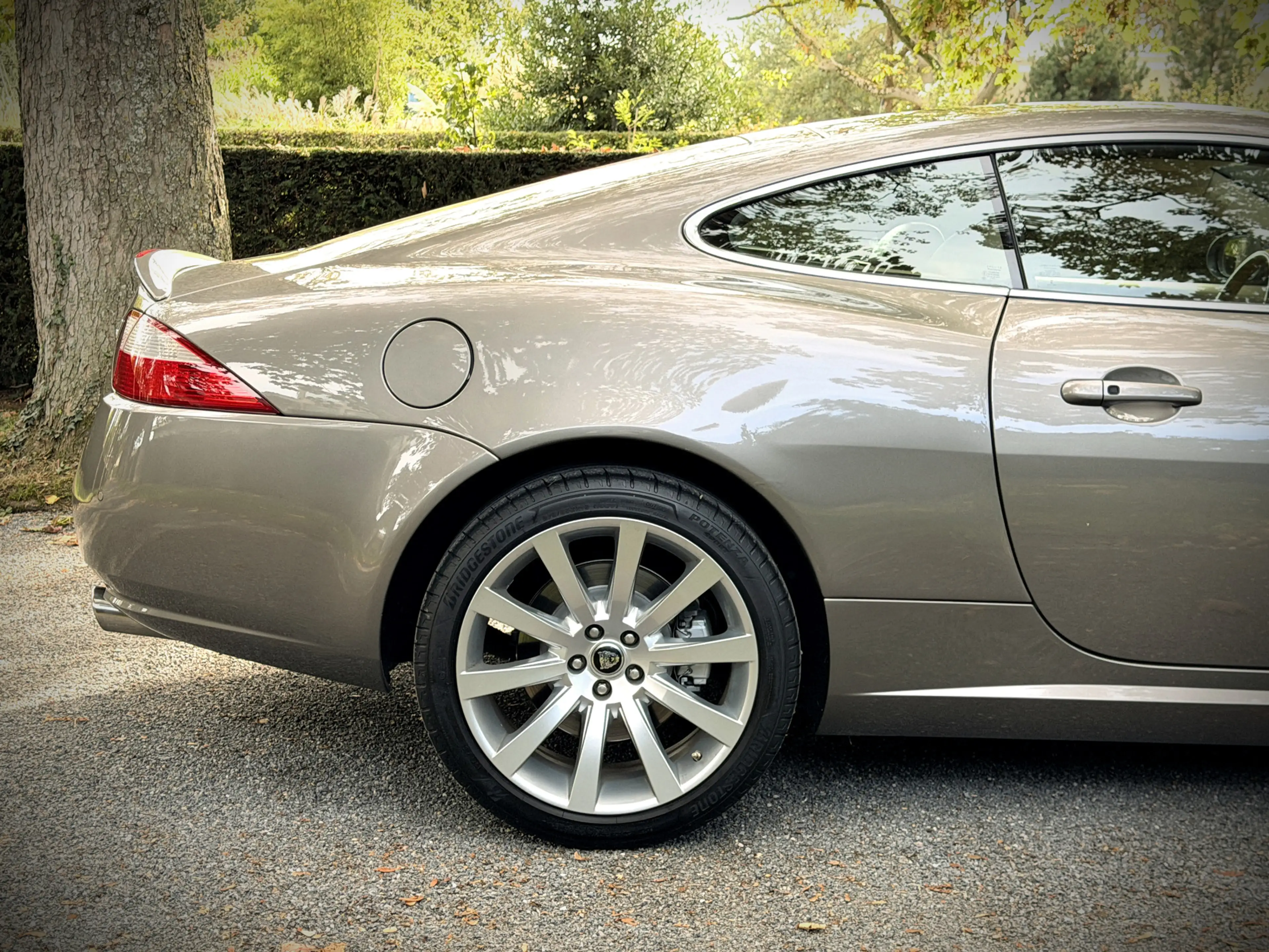 Jaguar XK 4.2 V8 Coupé — photo 31