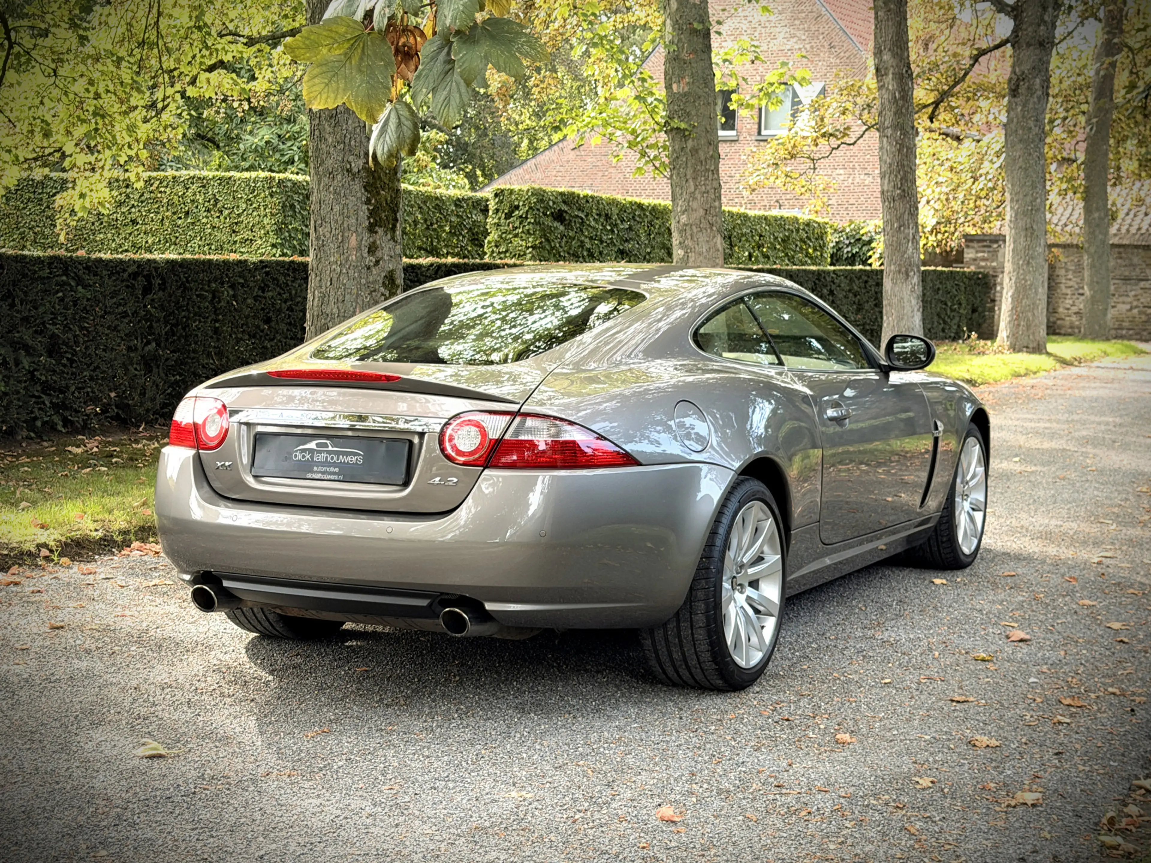 Jaguar XK 4.2 V8 Coupé — photo 8