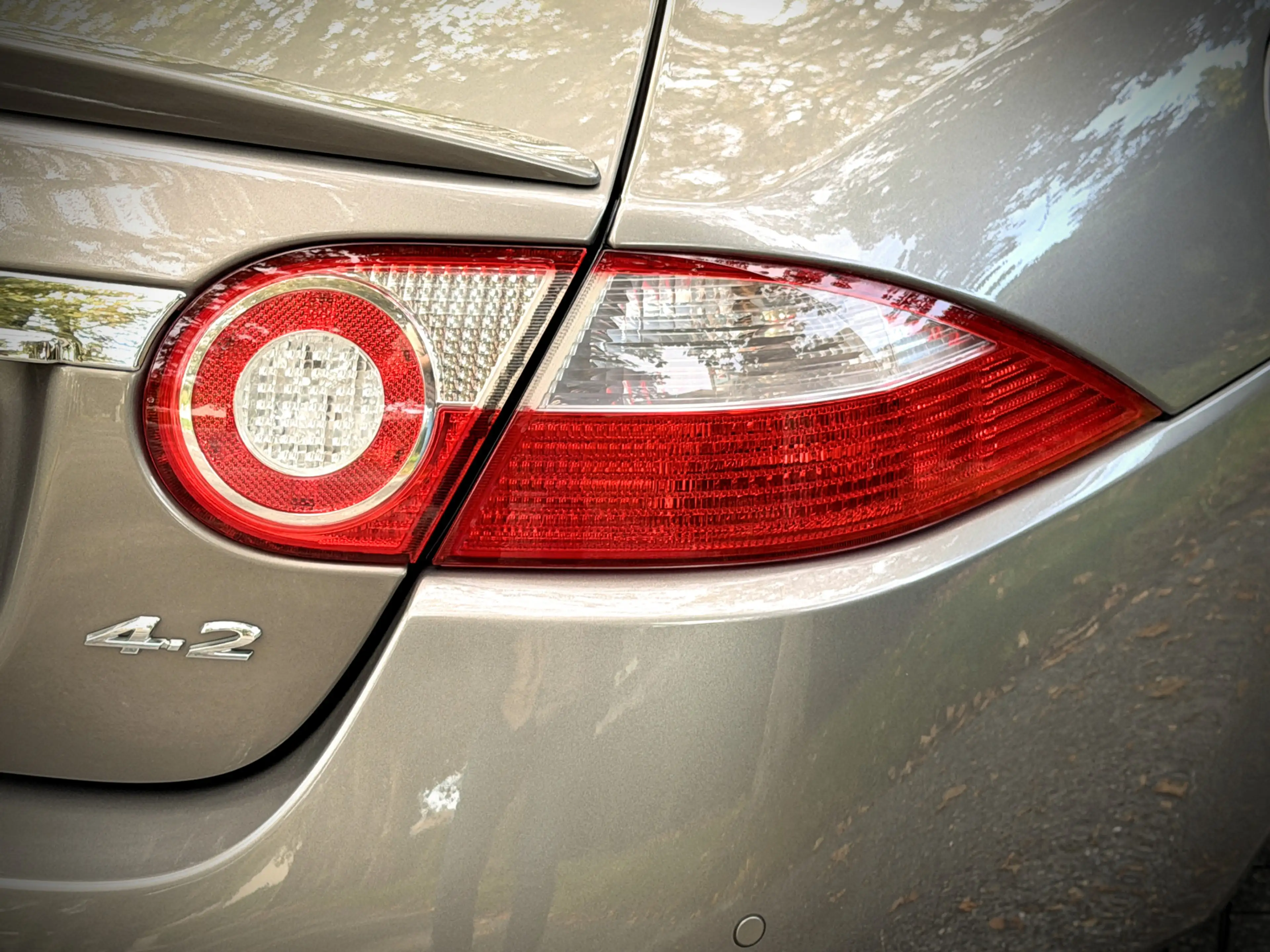 Jaguar XK 4.2 V8 Coupé — photo 29