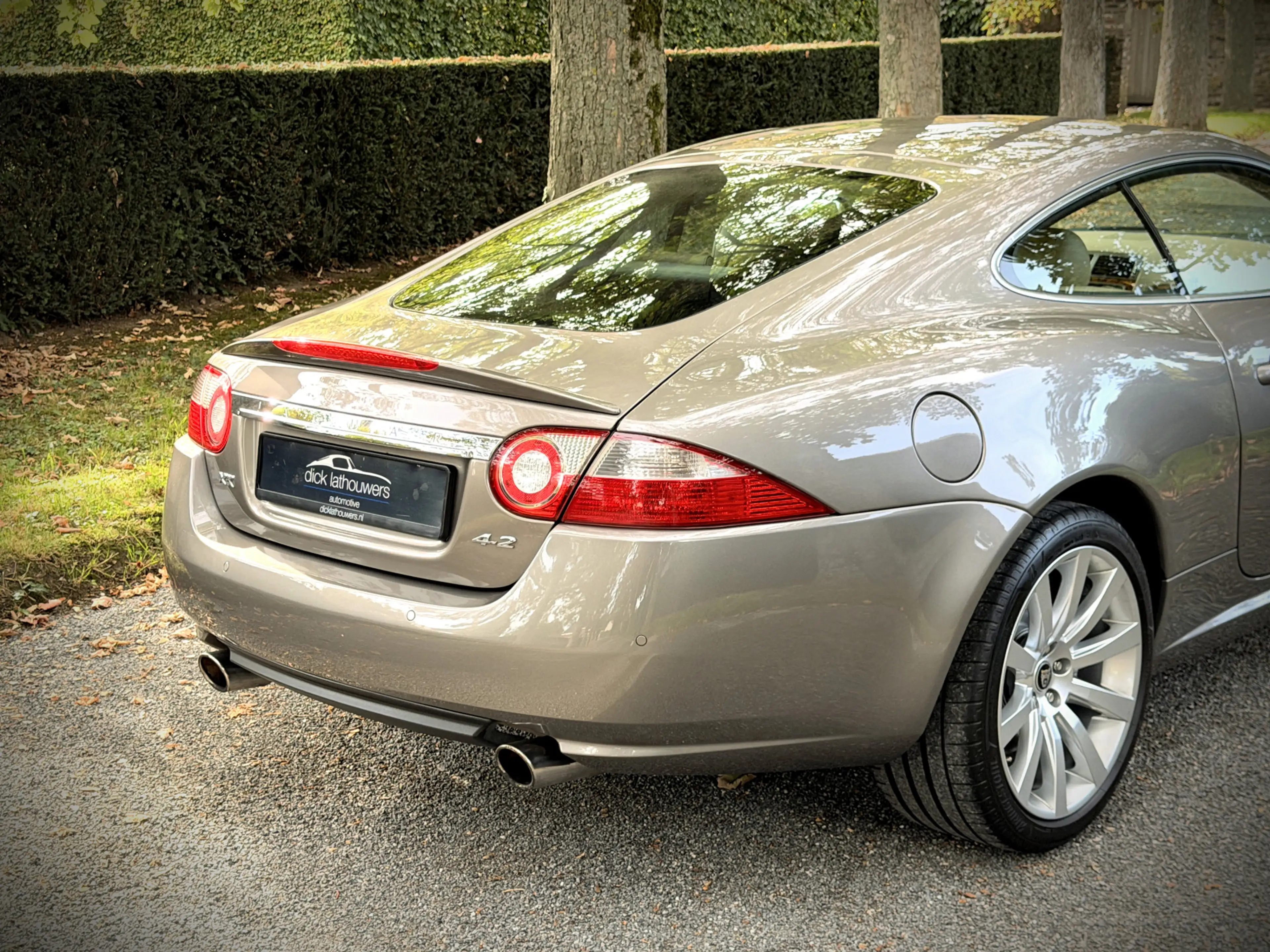 Jaguar XK 4.2 V8 Coupé — photo 43