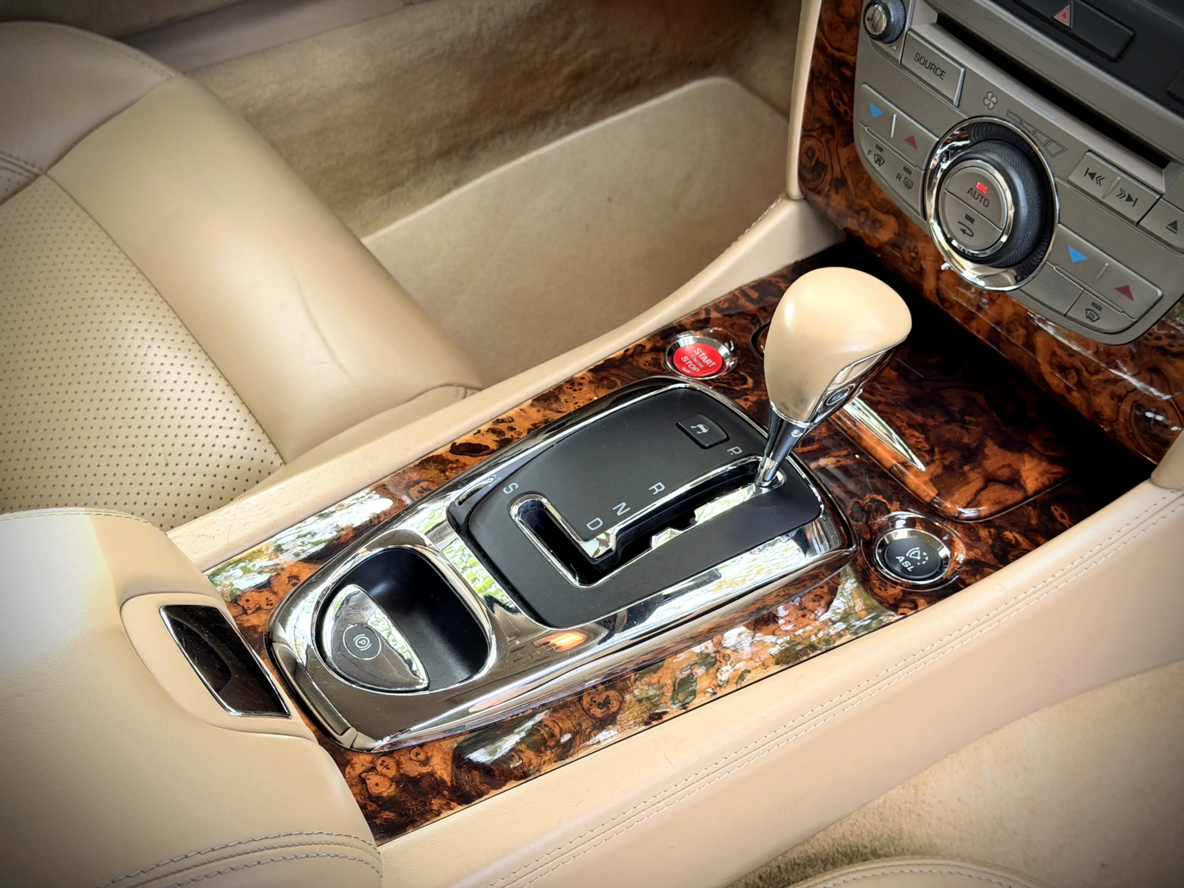 Jaguar XK 4.2 V8 Coupé — photo 18