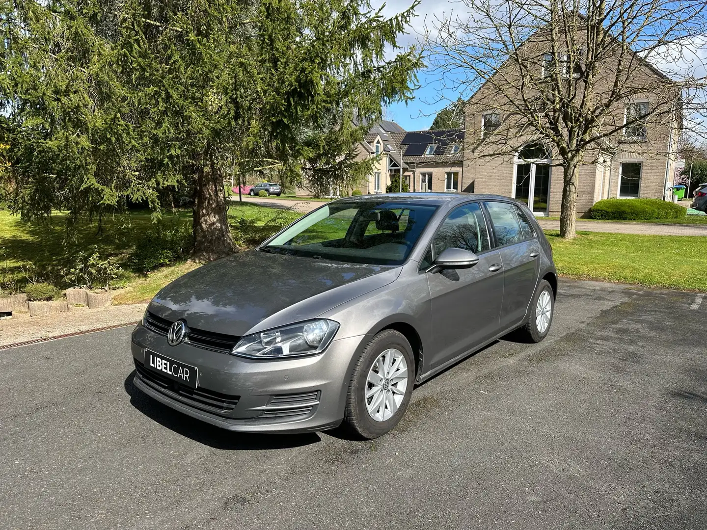 Volkswagen Golf 1.2TSI *GARANTIE* *Automatique* *Full* Gris - 1