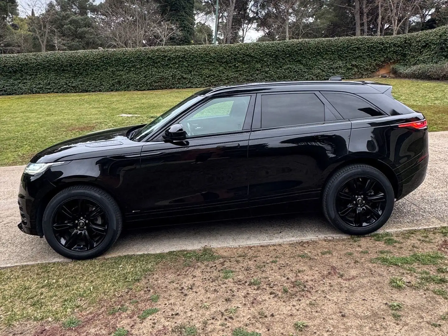 Land Rover Range Rover Velar Range Rover Velar 2.0D R-Dynamic  240 Negro - 1