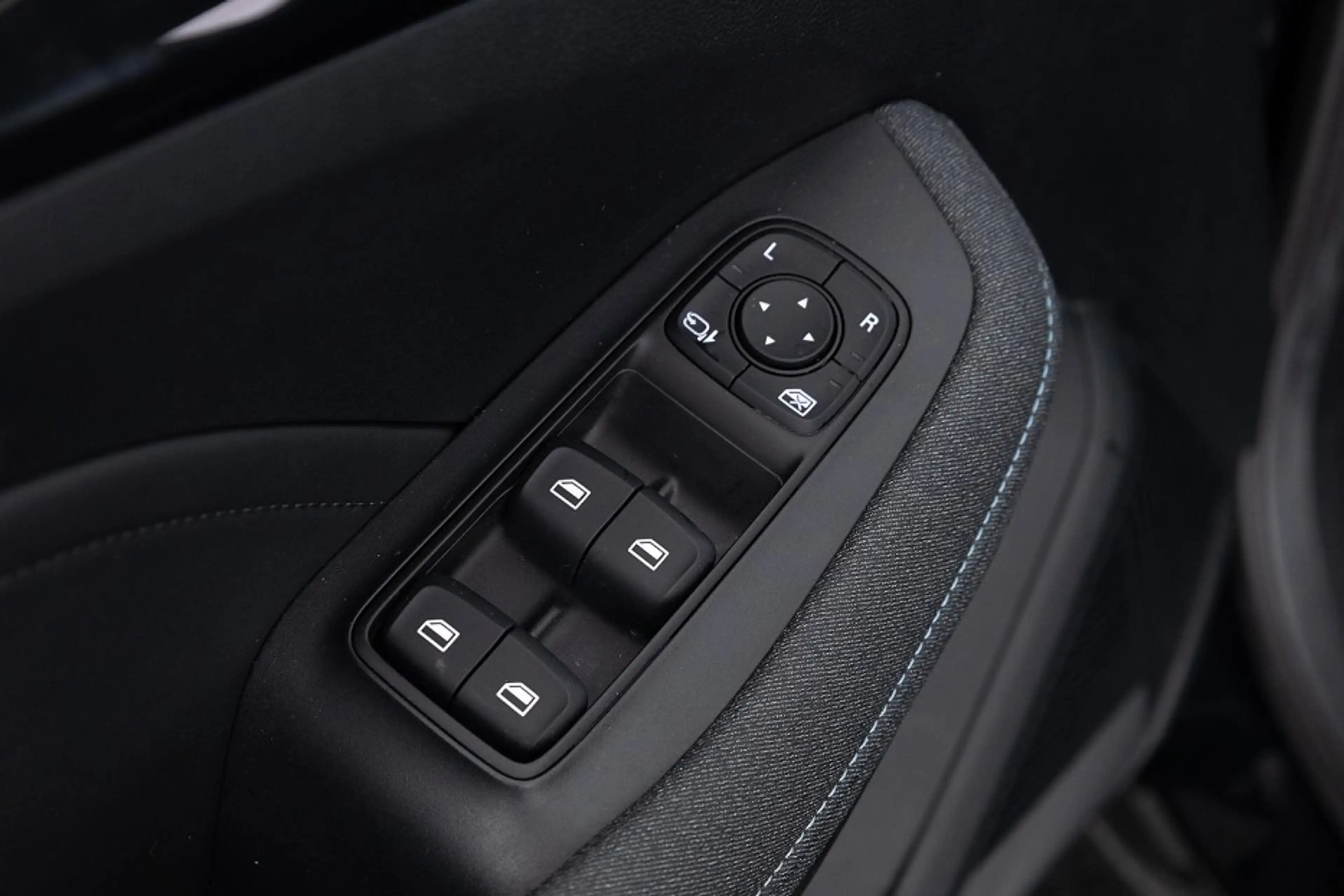 MG MG5 Standard Range Luxury 50kWh EV | LEDER | NAVI | FU — photo 13