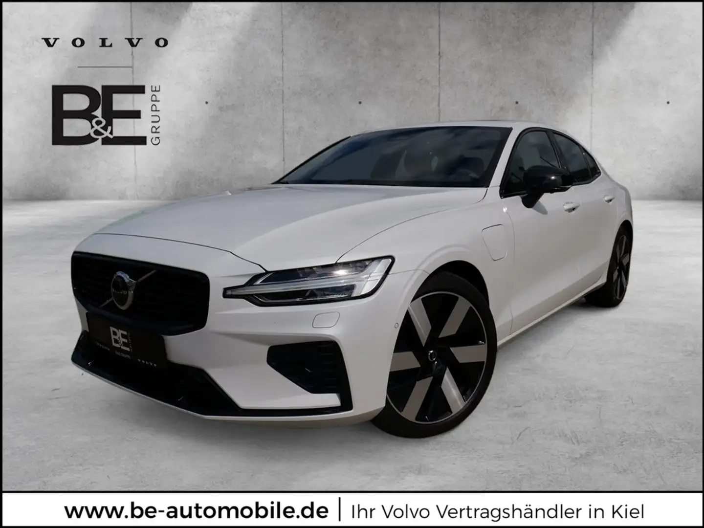 Volvo S60 Lim. T8 Ultimate Dark Recharge Plug-In Hybrid AWD Weiß - 1