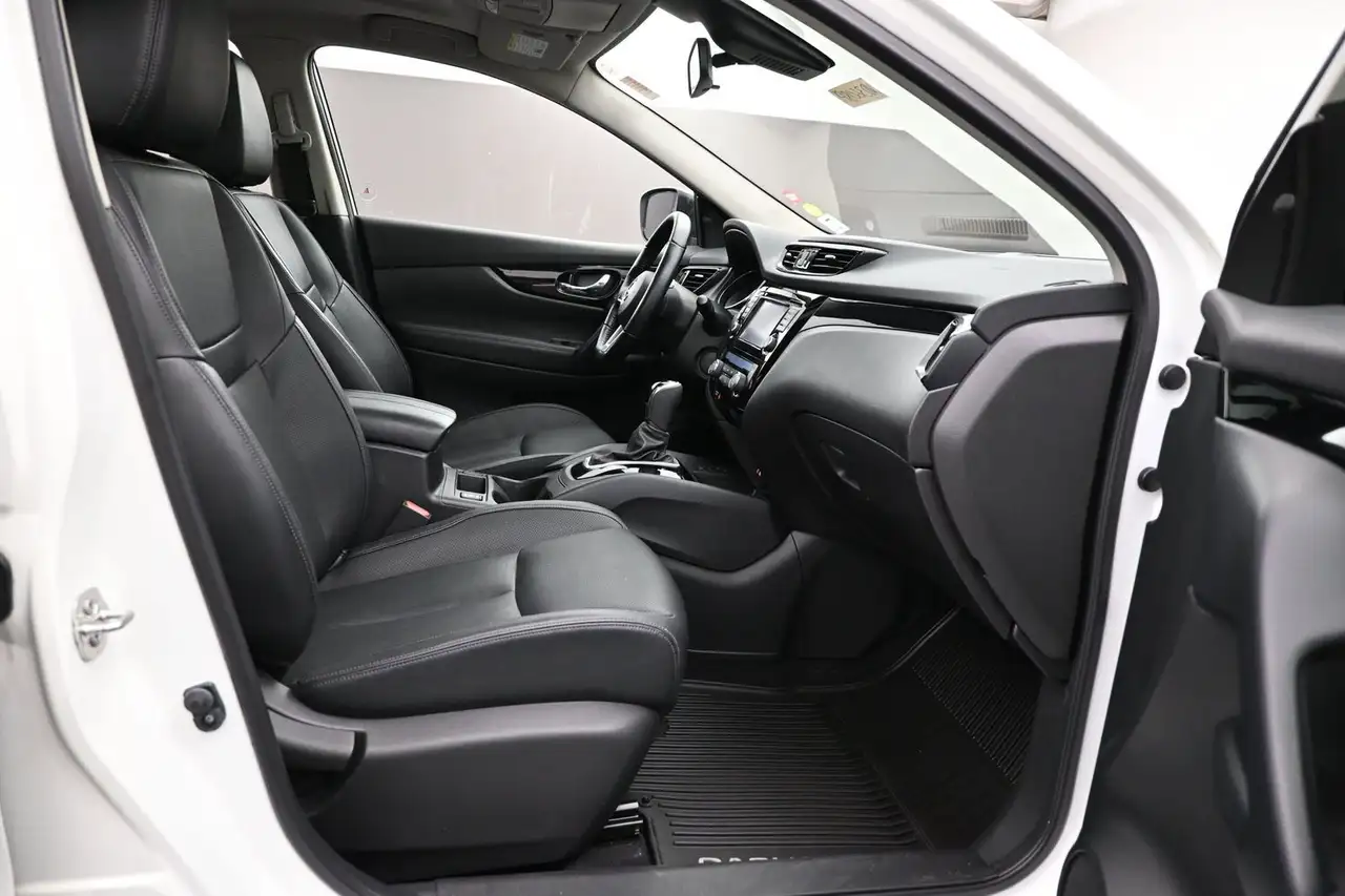 Nissan Qashqai photo Nissan Qashqai