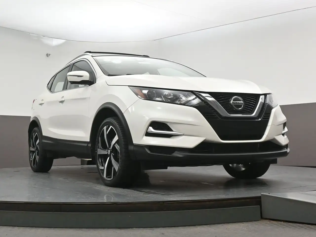 Nissan Qashqai photo Nissan Qashqai