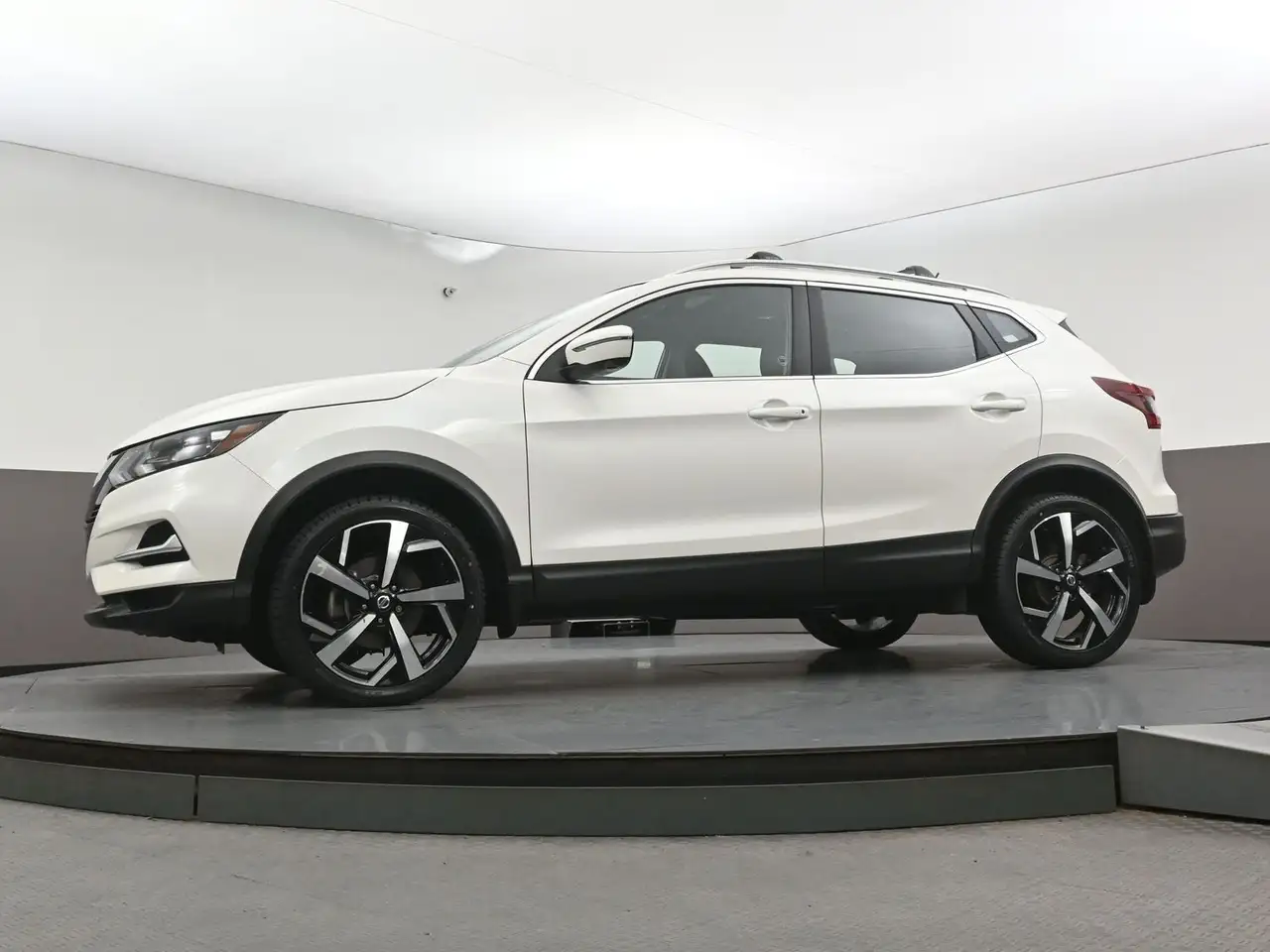 Nissan Qashqai photo Nissan Qashqai