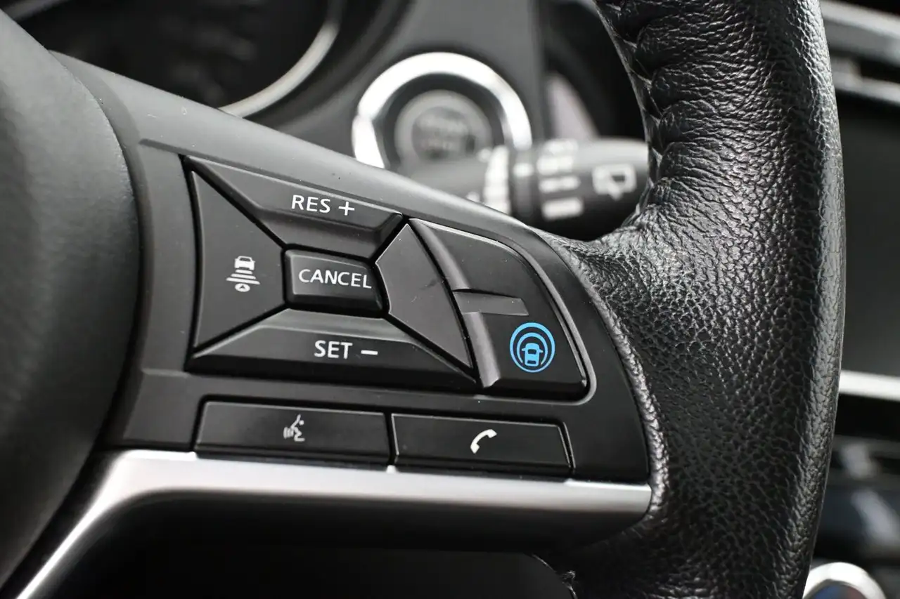 Nissan Qashqai photo Nissan Qashqai