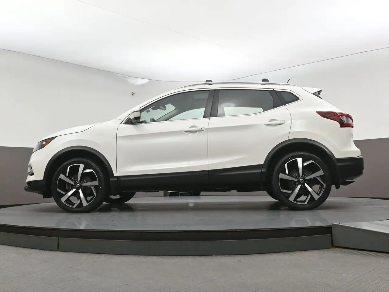 Nissan Qashqai photo Nissan Qashqai