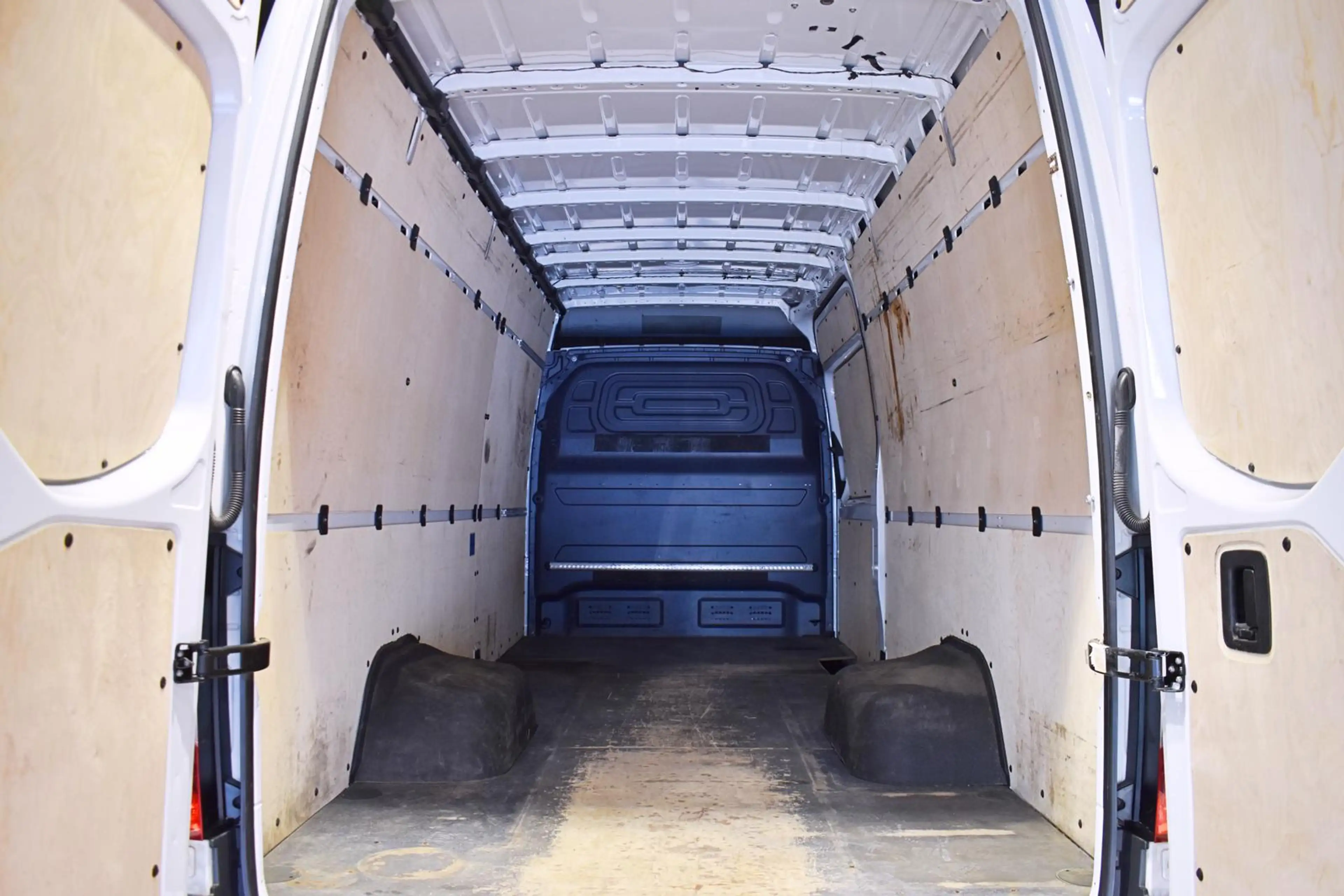 Mercedes-Benz Sprinter 519 V6 MAXI L3H2 5,5T AHK3,5T LED 360°KAMERA KLIMA — photo 13