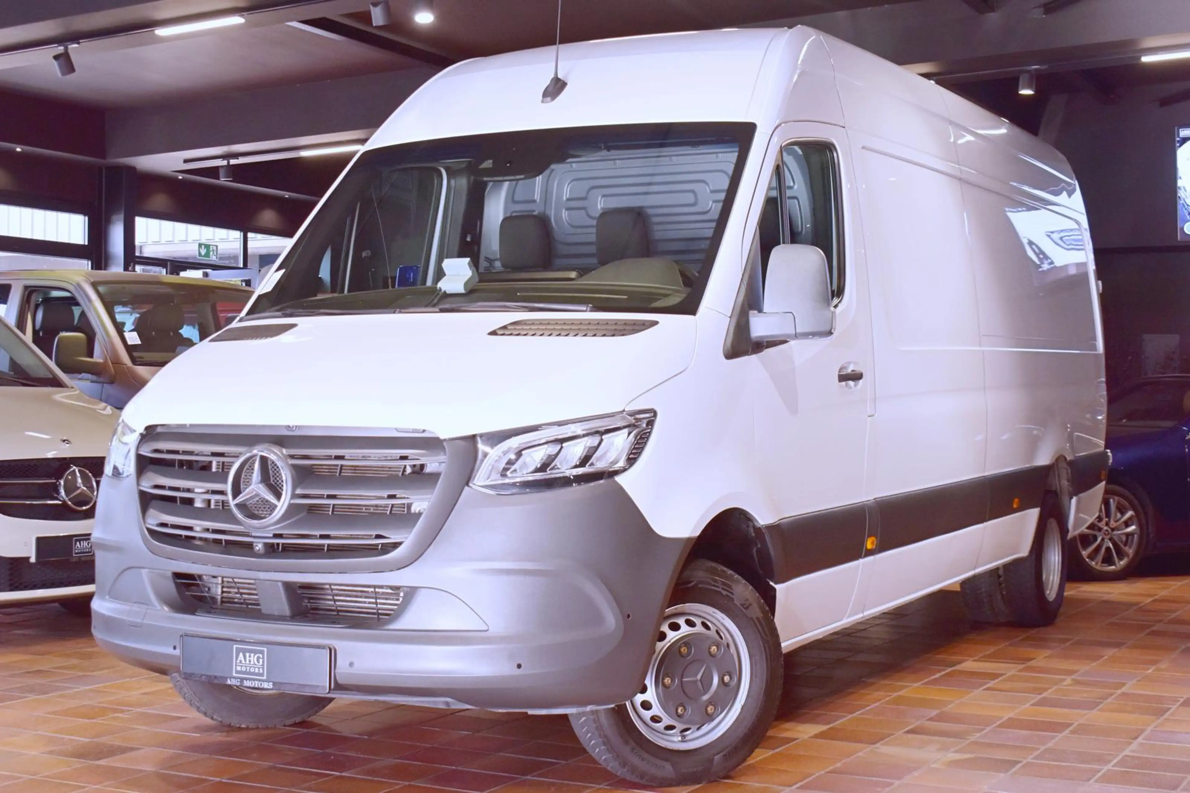 Mercedes-Benz Sprinter 519 V6 MAXI L3H2 5,5T AHK3,5T LED 360°KAMERA KLIMA