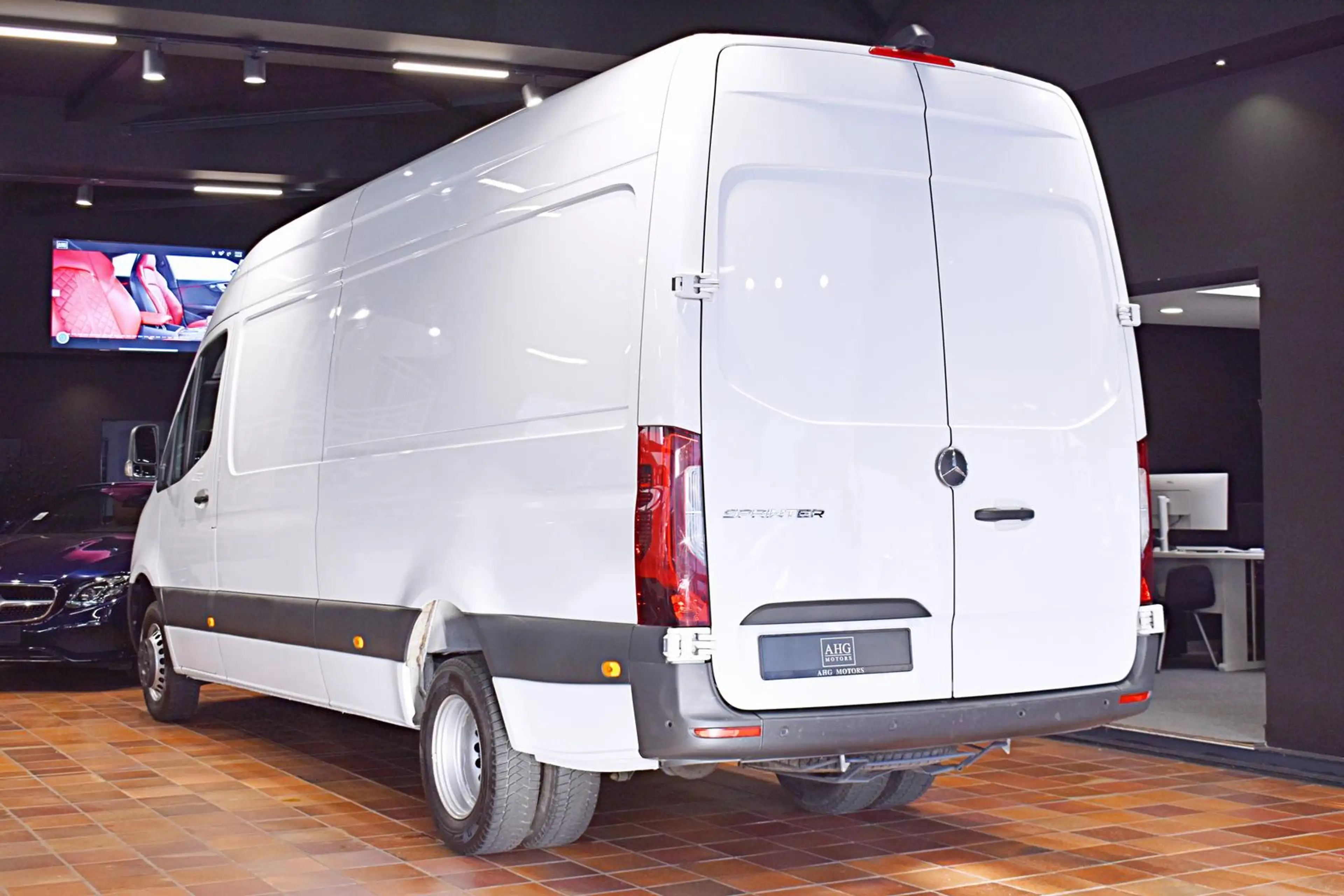 Mercedes-Benz Sprinter 519 V6 MAXI L3H2 5,5T AHK3,5T LED 360°KAMERA KLIMA — photo 9