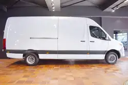 Mercedes-Benz Sprinter 519 V6 MAXI L3H2 5,5T AHK3,5T LED 360°KAMERA KLIMA