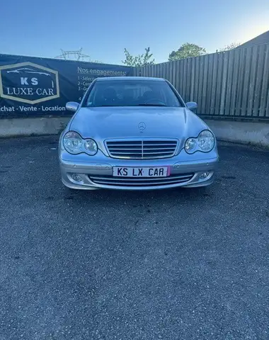 Mercedes-Benz C 200 C200 Avantgarde 122Cv automatique 1 ères mains