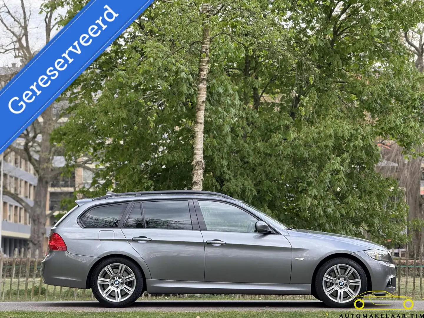 BMW 330 3-serie Touring 330i High Executive M sport / LCI Grijs - 2