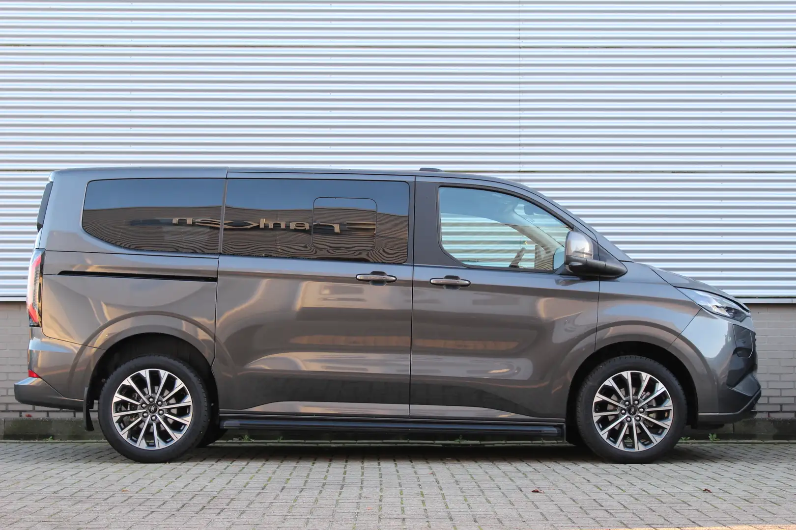 Ford Tourneo Custom 340 2.5 PHEV L1H1 Titanium X | Treeplanken | B&O | Grijs - 2