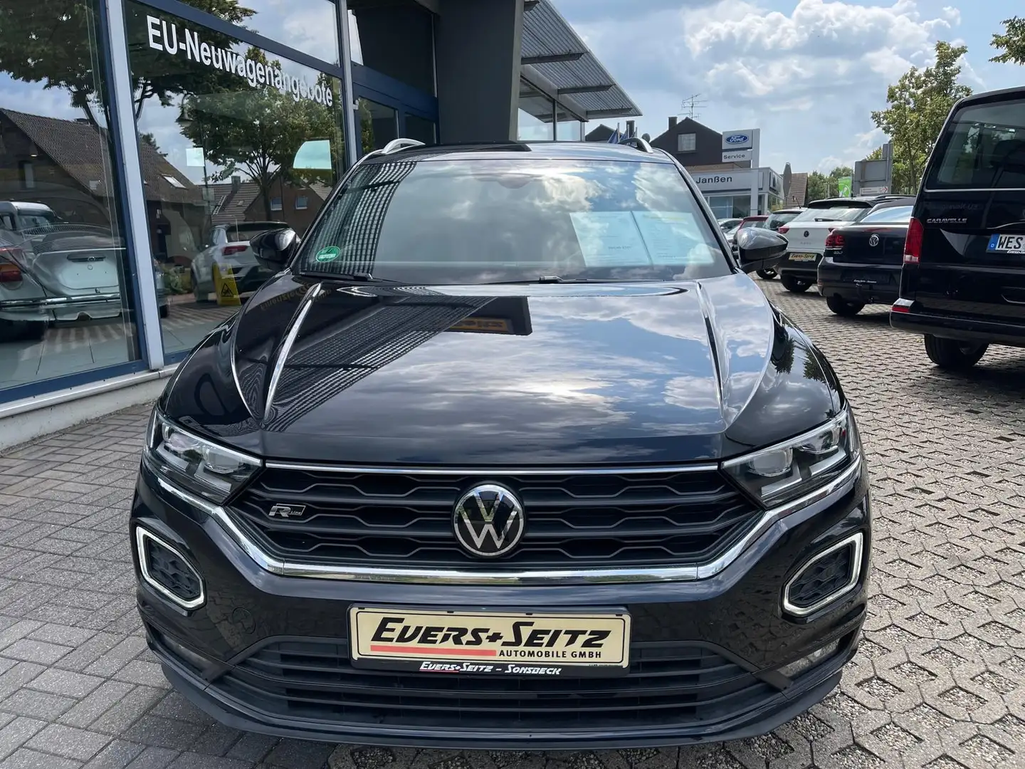Volkswagen T-Roc Sport R-Line (AHK; 19 Zoll; Navi) Zwart - 2