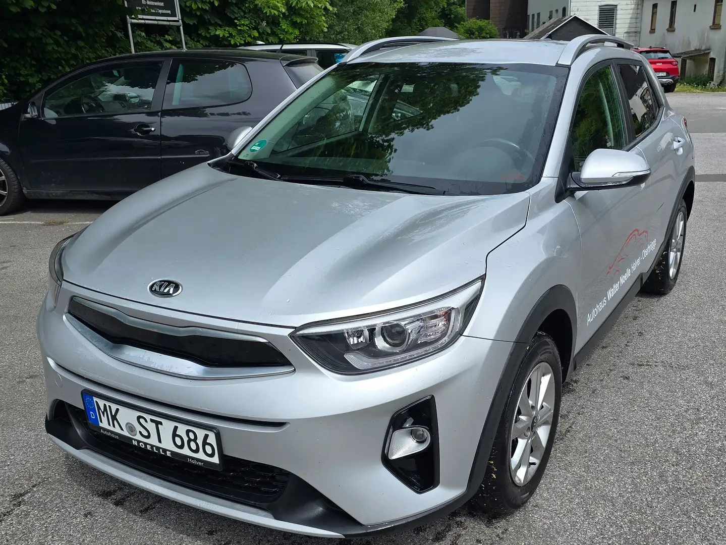 Kia Stonic 1.2 Vision Srebrny - 1