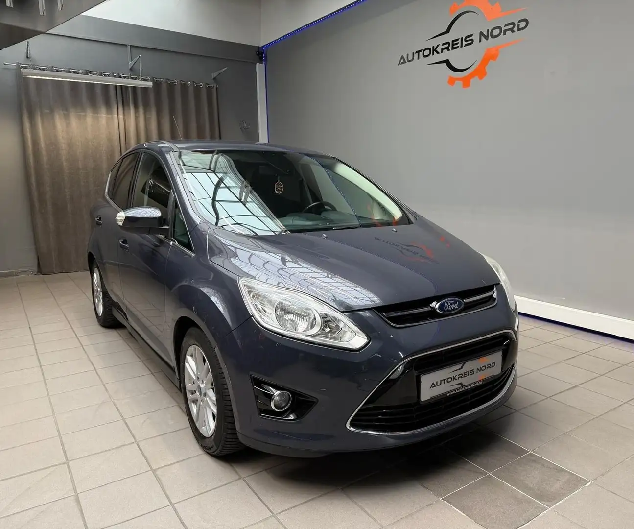 Ford C-Max C-MAX Titanium HU NEU INSP NEU Grau - 1
