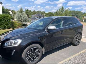 XC60 D3 Momentum Dynamic Edition