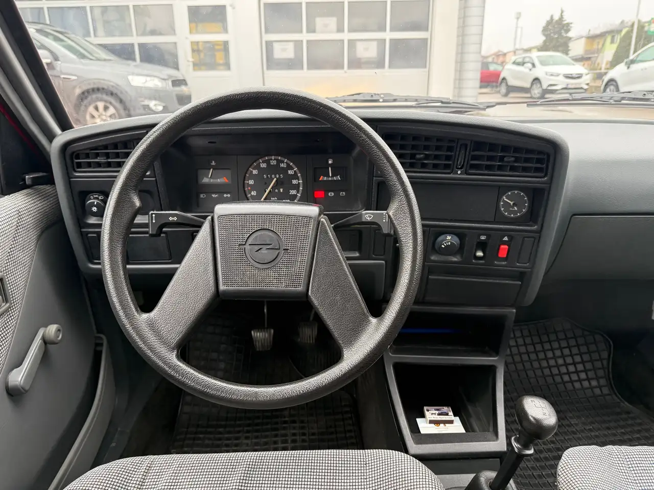 Opel Ascona 1,3, foto 11