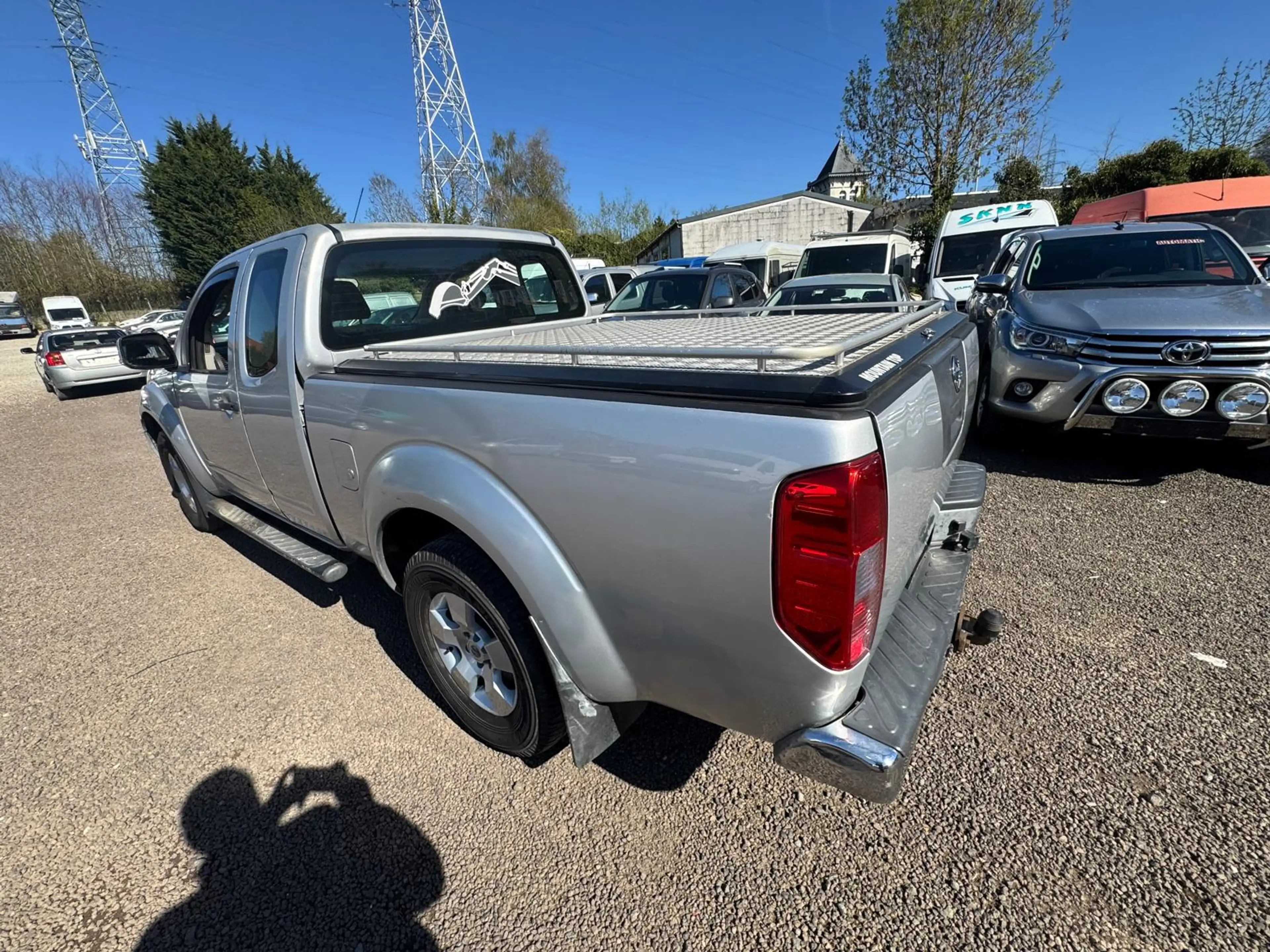 Nissan Navara 2.5 dCi 4x4 XE Tracker   Man. AC — photo 4