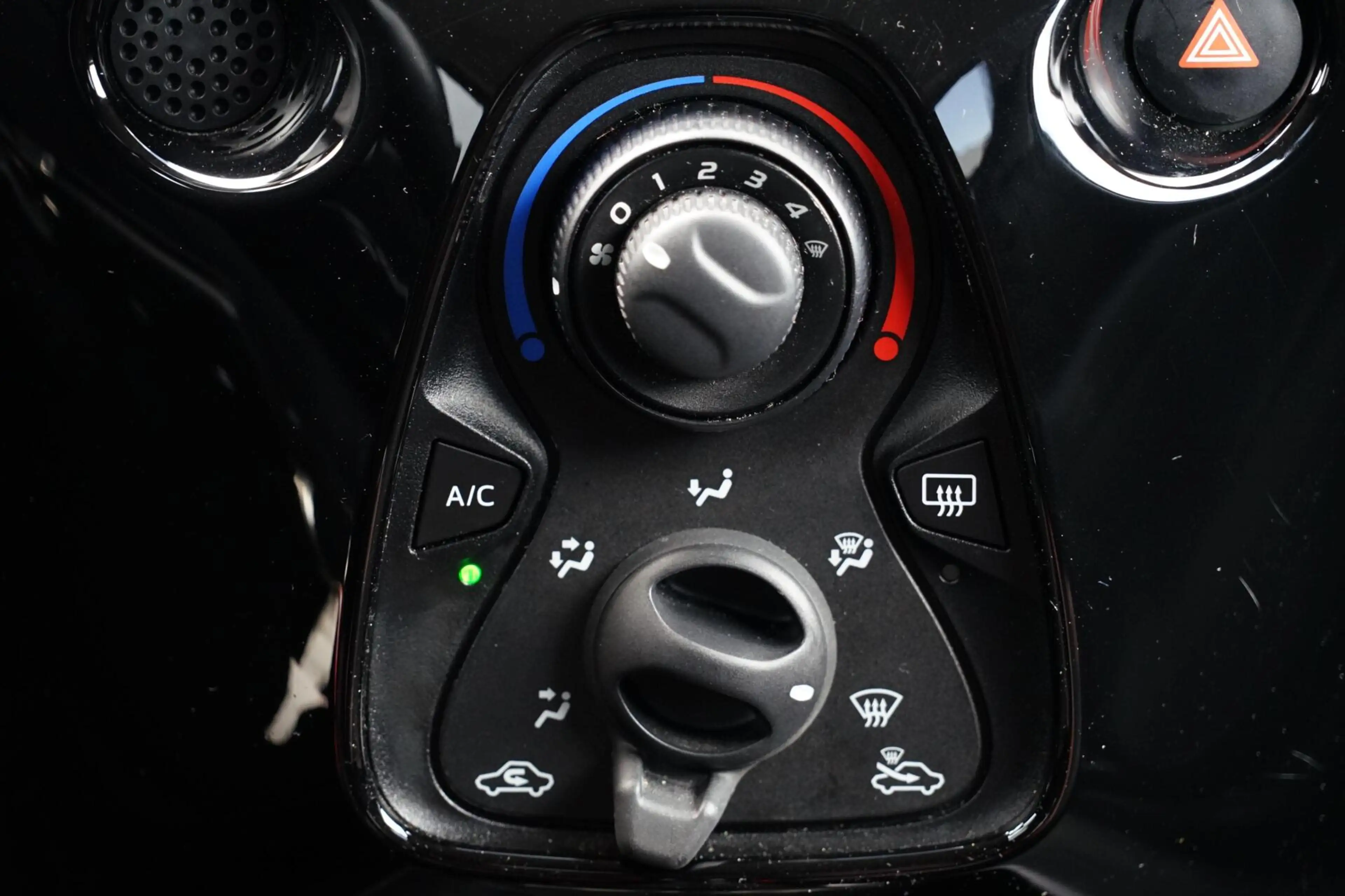 Citroen C1 1.0 VTi Feel, NL, bluetooth, LED, airco, nw APK — photo 9