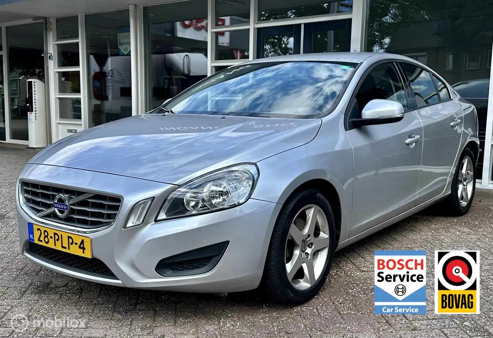 Volvo S60 1.6 T3 Momentum Navi, Bluetooth, Pdc, LM.. Grijs - 1
