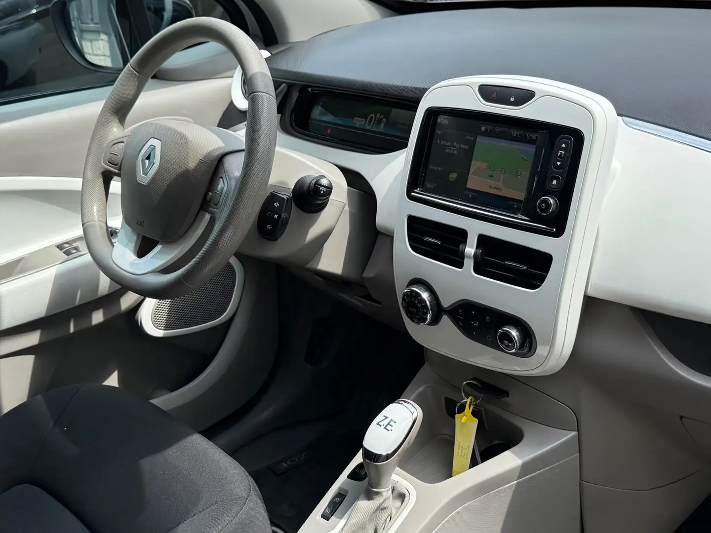 Renault ZOE Q210 Life Quickcharge 22 kWh (ex Accu) Navi Cruise Blanco - 2