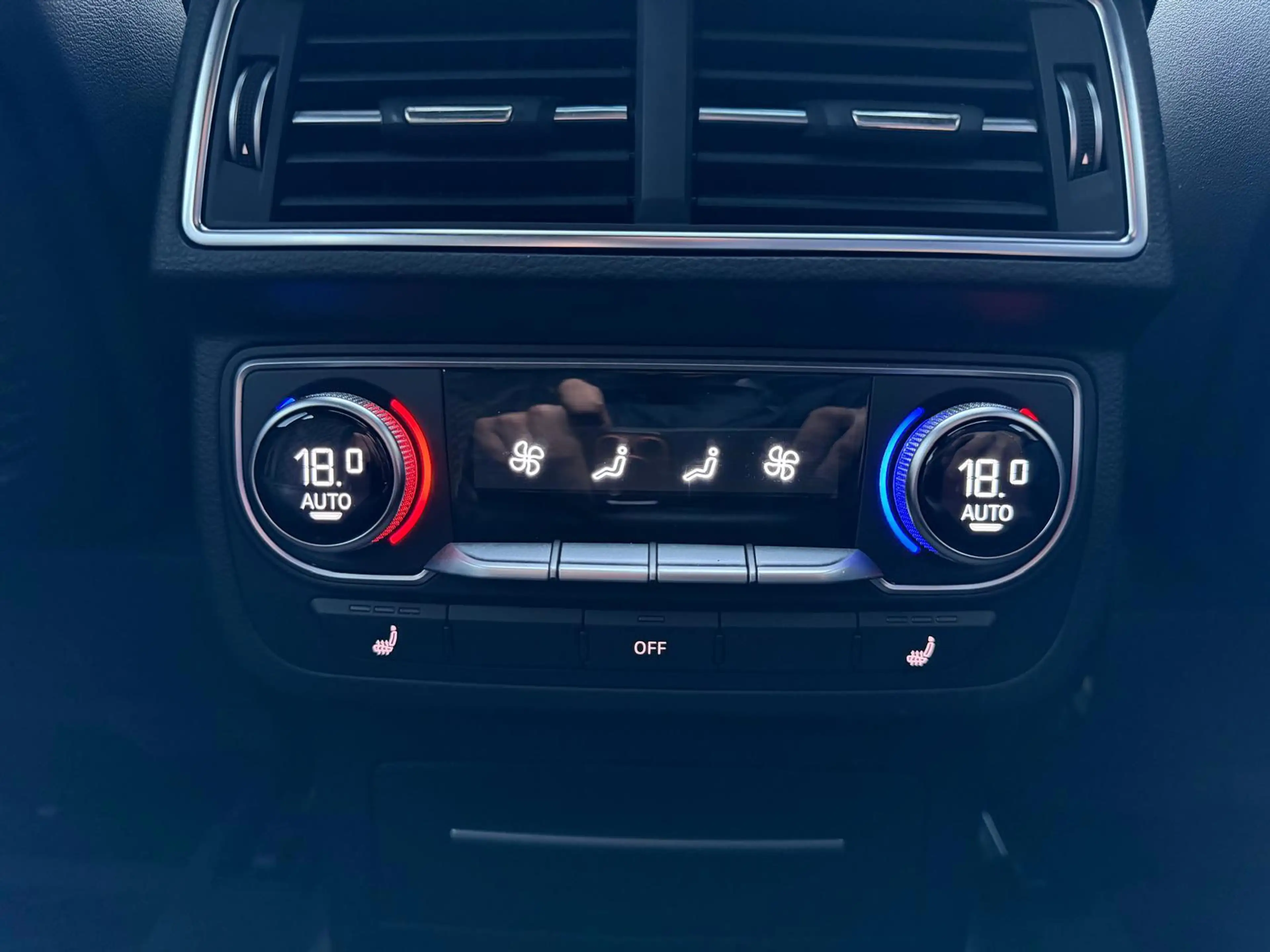 Audi SQ7 4.0 TDI SQ7 quattro Pro Line + TOP STAAT! — photo 42