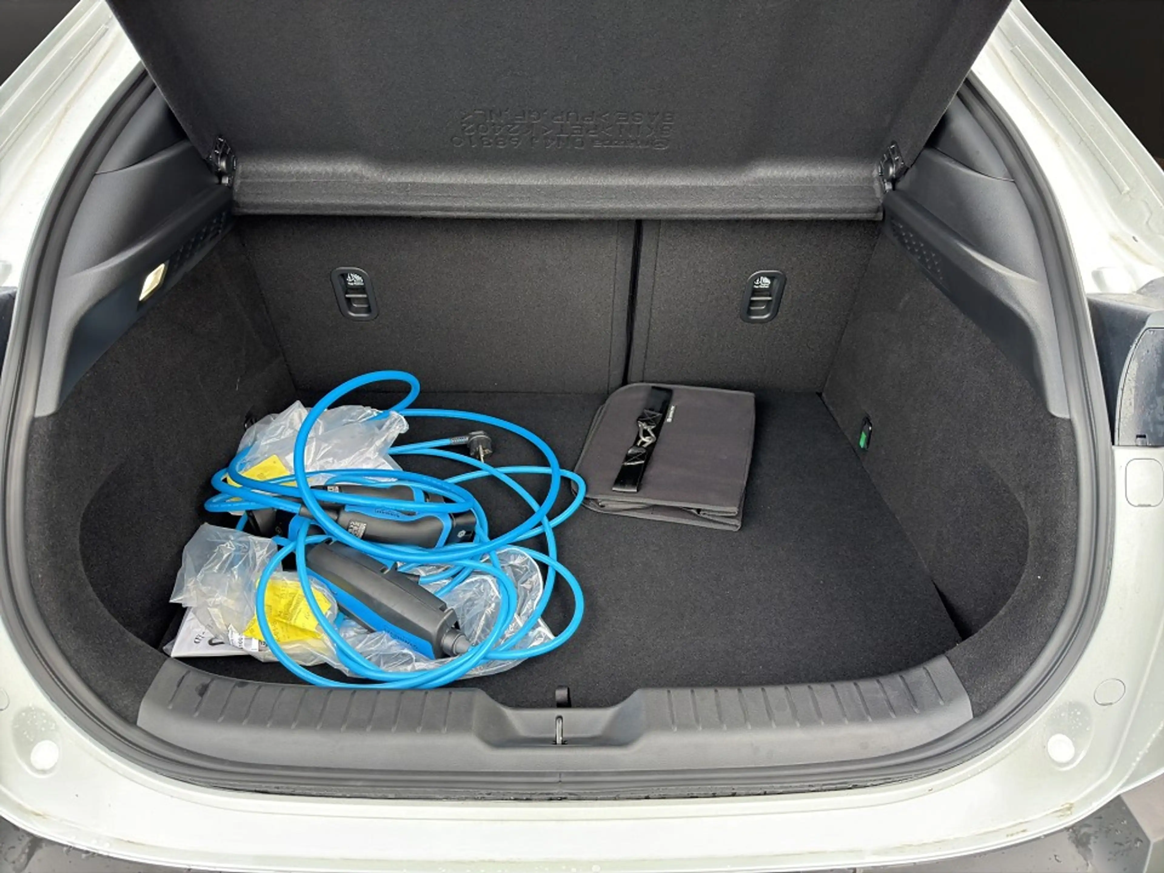 Mazda MX-30 35,5 kWh e-SKYACTIV EV 145 PS MAKOTO IV PRE-P GSD — photo 8