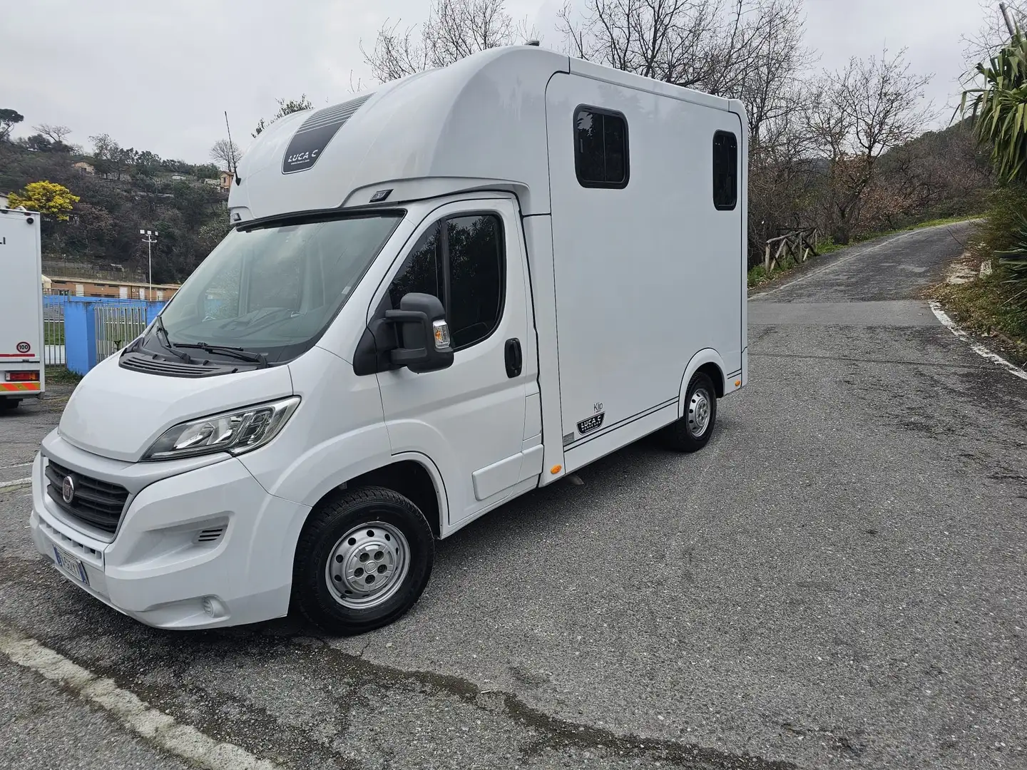 Fiat Ducato DUCATO 2.3JTD 130CV   P.MEDIO 17Q TRASP. CAVALLI Bílá - 1