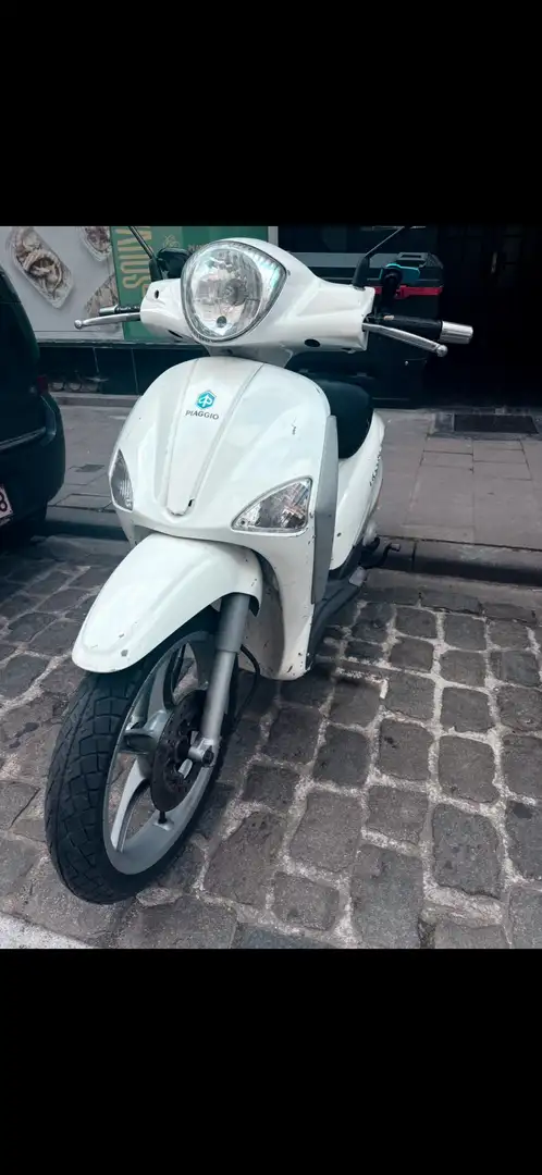 Piaggio Liberty 50 Classe A Fehér - 1